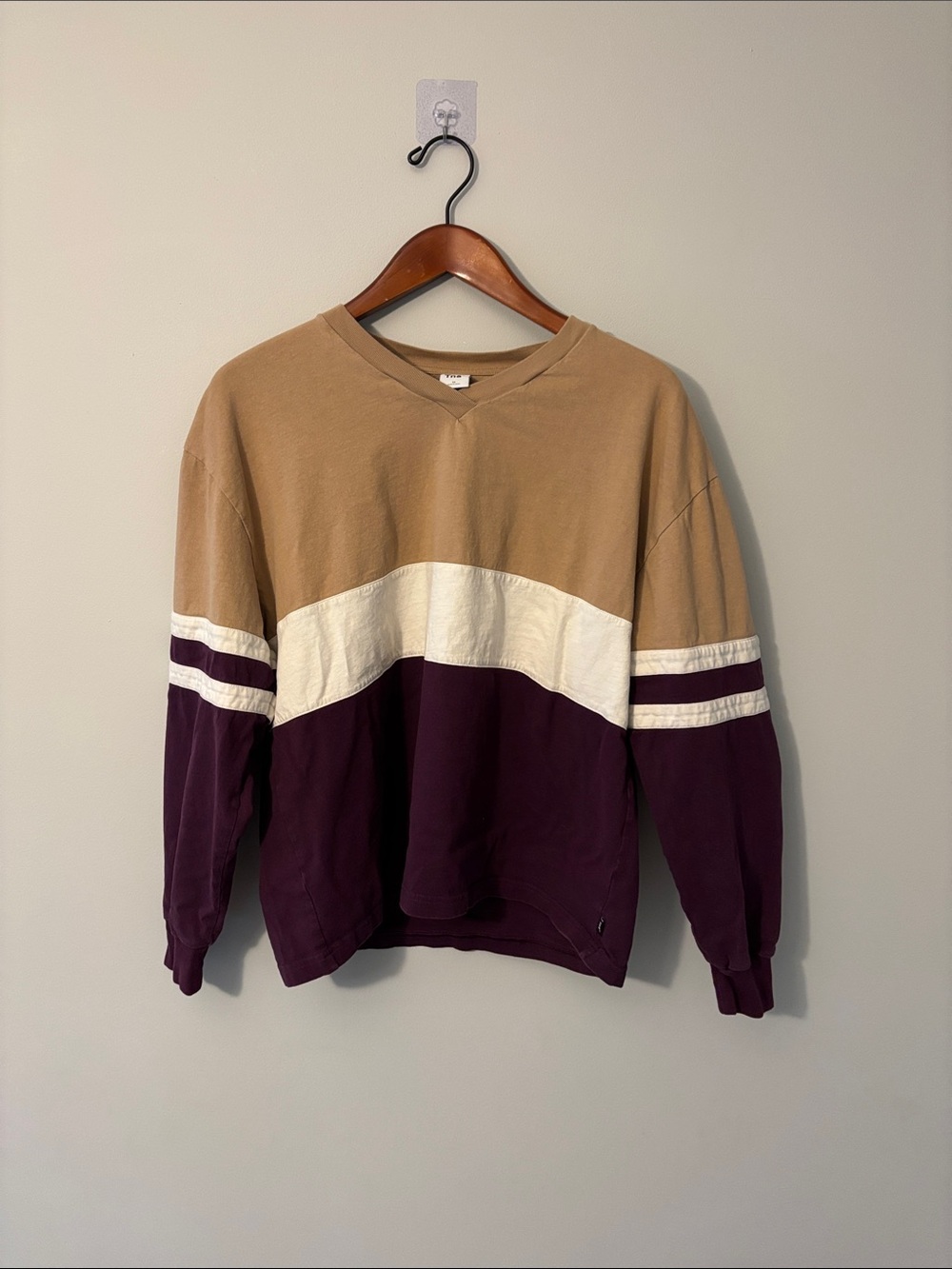 TNA Colorblocked Crewneck - 💯 cotton
